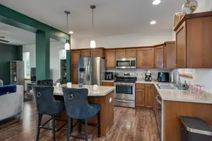 1142 O'Keeffe Ave, Sun Prairie, WI 53590 - Photo 7