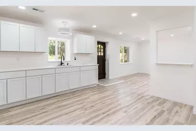 10335 W Highway 81 Road, Beloit, WI 53511 - Photo 7