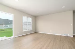 23 Spittlebug Cir, Madison, WI 53718 - Photo 3