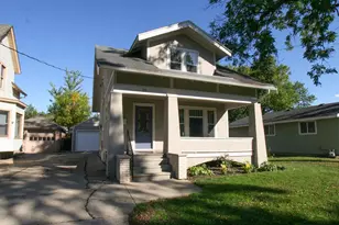 214 N Chatham St, Janesville, WI 53548 - Photo 1