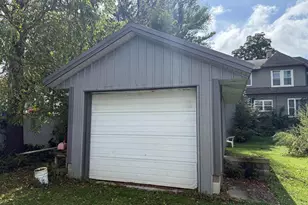 712 Vine St, Wisconsin Dells, WI 53965 - Photo 5