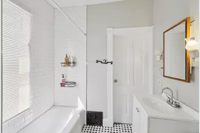 208 W Pleasant Street, Portage, WI 53901 - Photo 27