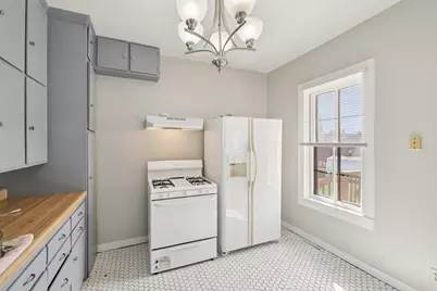 208 W Pleasant Street, Portage, WI 53901 - Photo 5