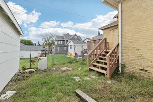 208 W Pleasant St, Portage, WI 53901 - Photo 61