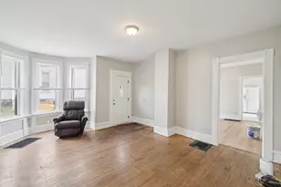 208 W Pleasant St, Portage, WI 53901 - Photo 9