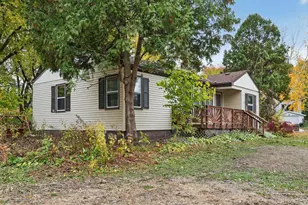 507 Falcon Cir, Monona, WI 53716 - Photo 5