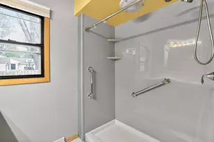 507 Falcon Cir, Monona, WI 53716 - Photo 19