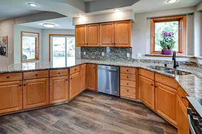 1822 Cobblestone Court, Sun Prairie, WI 53590 - Photo 11