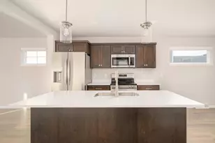 9252 Gentle Feather Rd, Verona, WI 53593 - Photo 5