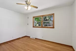 405 Meadow Wood Dr, Mount Horeb, WI 53572 - Photo 19