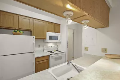 4318 Melody Lane #204, Madison, WI 53704 - Photo 15