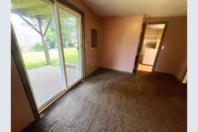 513 Village Drive, Belleville, WI 53508 - Photo 11