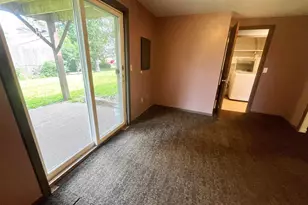 513 Village Dr, Belleville, WI 53508 - Photo 11