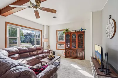 114 N 2nd Street, Mount Horeb, WI 53572 - Photo 15