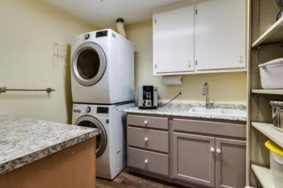 208 Saratoga Circle, Madison, WI 53705 - Photo 33