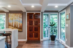 208 Saratoga Cir, Madison, WI 53705 - Photo 13