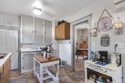 1749 Forest Avenue, Beloit, WI 53511 - Photo 15