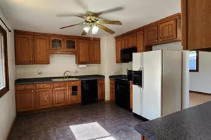 206 S Garfield St, Barneveld, WI 53507 - Photo 3