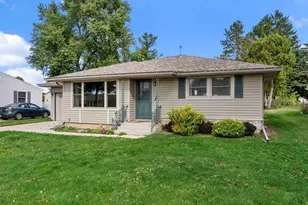 944 Fond Du Lac Ave, Sheboygan Falls, WI 53085 - Photo 1
