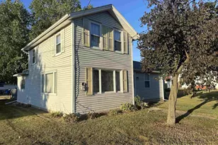 207 8th St, Brodhead, WI 53520 - Photo 3