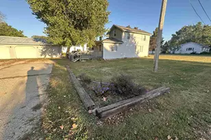 207 8th St, Brodhead, WI 53520 - Photo 5