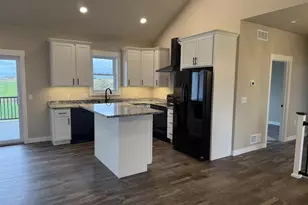 192 Antoine St, Mineral Point, WI 53565 - Photo 17