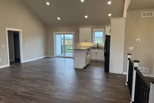 192 Antoine St, Mineral Point, WI 53565 - Photo 13