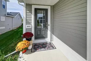 6567 Prairie Wood Dr, Mcfarland, WI 53558 - Photo 5