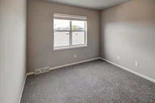 6567 Prairie Wood Dr, Mcfarland, WI 53558 - Photo 35