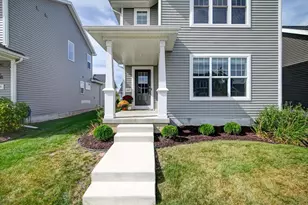 6567 Prairie Wood Dr, Mcfarland, WI 53558 - Photo 3