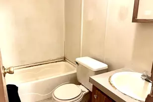 903 Moore St, Baraboo, WI 53913 - Photo 13