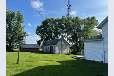 4923 Meek Road, Arlington, WI 53911 - Photo 9