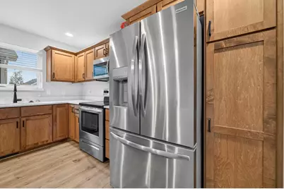 1185 Oak Knoll Road, Sun Prairie, WI 53590 - Photo 11