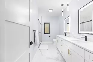 383 Oakbrook Dr, Wisconsin Dells, WI 53965 - Photo 19