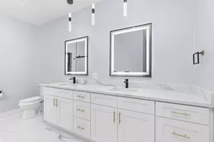 383 Oakbrook Dr, Wisconsin Dells, WI 53965 - Photo 19