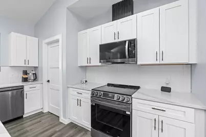 383 Oakbrook Drive, Wisconsin Dells, WI 53965 - Photo 11