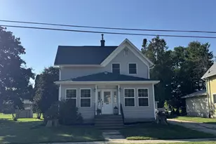 412 Columbia St, Horicon, WI 53032 - Photo 1