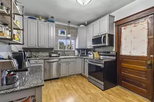 616 West St, Baraboo, WI 53913 - Photo 7