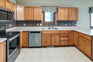 1792 Frawley Dr, Sun Prairie, WI 53590 - Photo 13