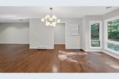 1626 Laurel Crest, Madison, WI 53705 - Photo 9