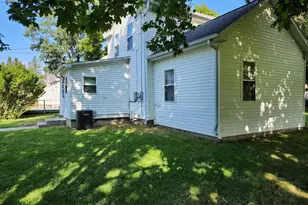 330 7th St, Baraboo, WI 53913 - Photo 3