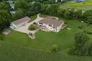 3027 Castleton Xing, Sun Prairie, WI 53590 - Photo 5