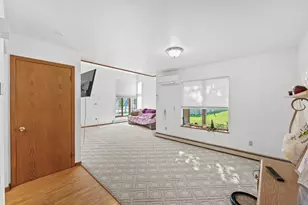 107 Kimball Ave, Elroy, WI 53929 - Photo 13