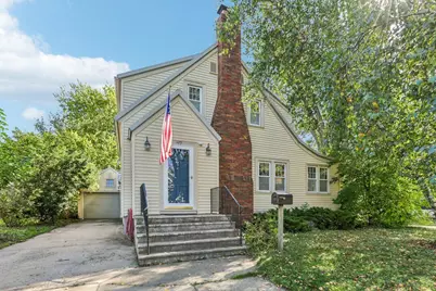 325 Warren Avenue, Reedsburg, WI 53959 - Photo 1