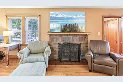 325 Warren Avenue, Reedsburg, WI 53959 - Photo 9