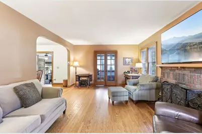 325 Warren Avenue, Reedsburg, WI 53959 - Photo 7