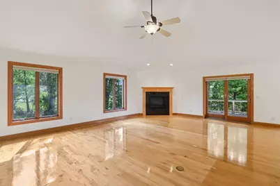 1233 W Sherman Avenue, Fort Atkinson, WI 53538 - Photo 5