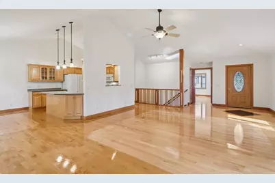 1233 W Sherman Avenue, Fort Atkinson, WI 53538 - Photo 7