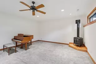 1233 W Sherman Ave, Fort Atkinson, WI 53538 - Photo 29