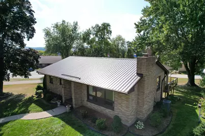 609 Mulberry Drive, Cassville,  53806 - Photo 3